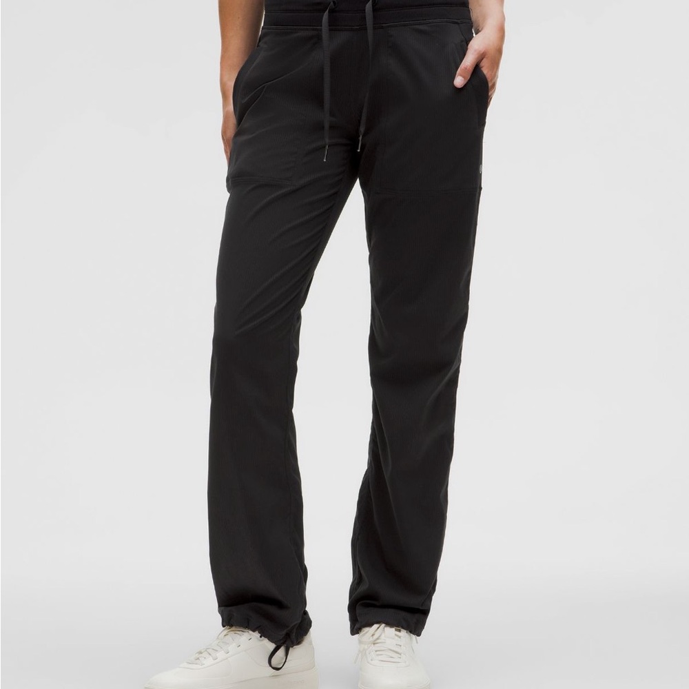 Lulu Dance Studio Mid-Rise Pants sz 10 short NWOT FREE SHIPPING - Picture 2 of 9